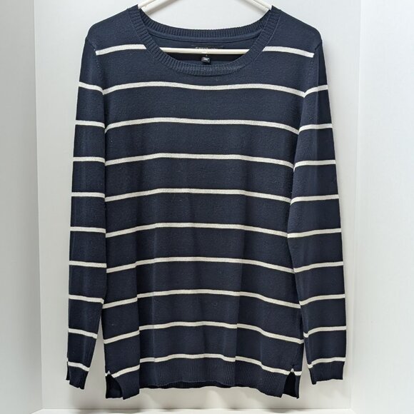 41 Hawthorn Aubree Fine Gauge Crewneck Sweater in Navy - Picture 3 of 10